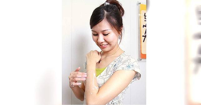 【癢到不想活3】大熱天仍戴口罩袖套　只為了不被同學嘲笑