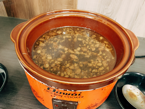 『竹南美食』(苗栗竹南星巴克旁美食、海鮮、平價快炒、燒烤、特色火鍋專賣)- 全家聚餐、宴客、聯誼、公司聚會－倪倪逛時尚-紅瓦舍x阿宗師 羊肉爐 泰國蝦直擊分享