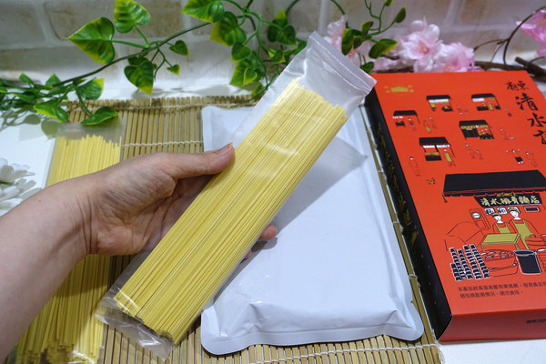 廟東排骨酥麵宅配-豐原廟東清水排骨酥麵即食料理包，排骨酥網購，冷藏宅配到家加熱即食，在家享受豐原廟東清水排骨酥的好滋味