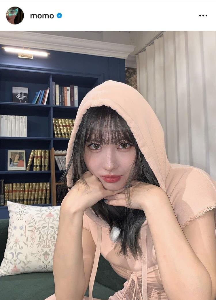 TWICE モモ クッション 飛び出せ TWICE モモ クッション 飛び出せ
