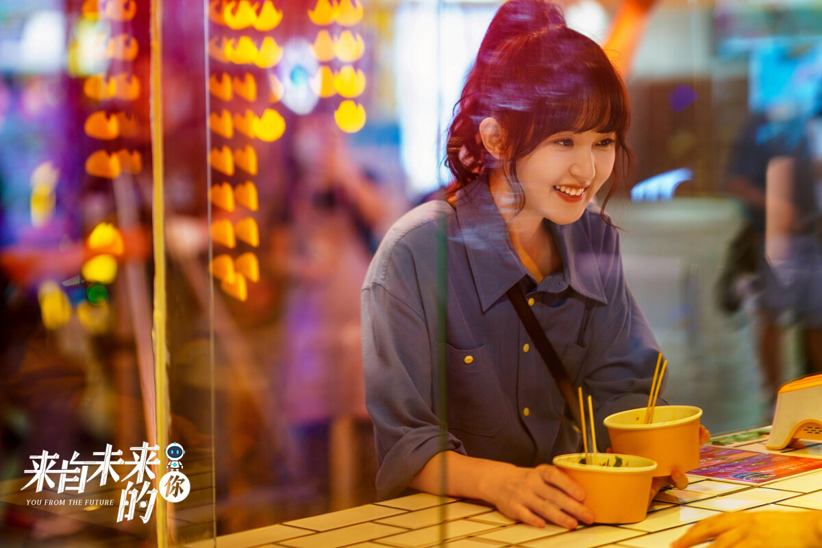 八月定檔陸劇！《七時吉祥》開播熱度高，《灼灼風流》有周翊然，《25小時戀愛》超高甜