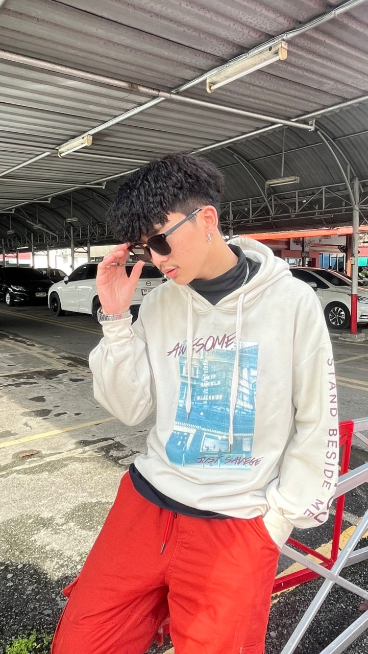 เบส ชินพัฒน์ (howhd)