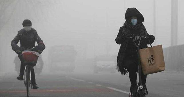 新冠肺炎還在燒！大陸最強寒流來襲　發佈「暴雪藍色預警」