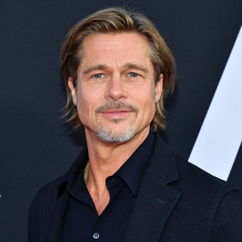 ブラッド ピット 29歳年下のドイツ人モデルとバカンスへ Ellegirl News