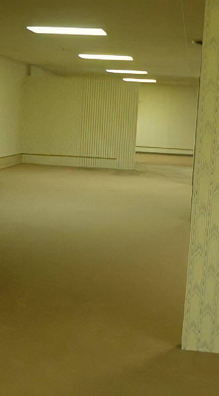 B(L)ACK ROOM