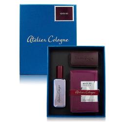 ◎回購率爆高！|◎|◎品牌:AtelierCologne類別:組合組合說明:AtelierCologne歐瓏SilverIris純銀之韻-銀色鳶尾香水禮盒(30ml含皮套+鳶尾香氛皂200g)前味:蜜