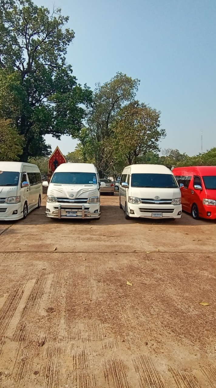 หารถตู้เช่าพร้อมคนขับ สนามบิน อุดร สกล นครพนม