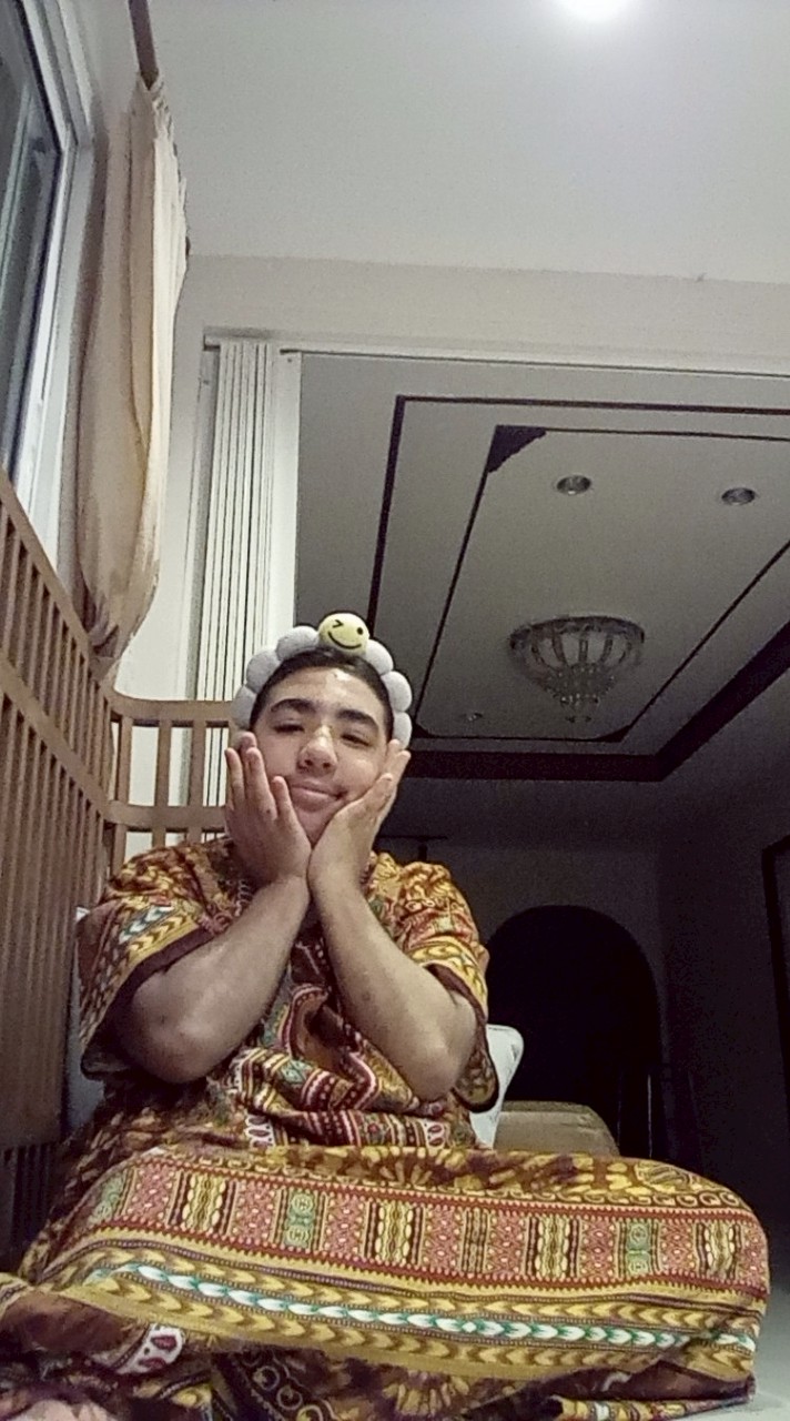 ขับไล่ขับไล่ดารารับสมัคร