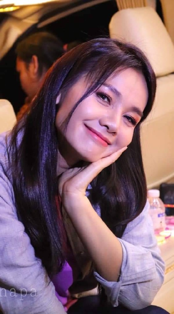 เเฟนคลับต่ายอรทัย