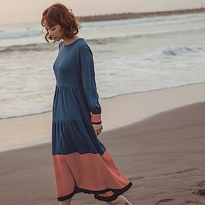 今年秋冬必備的流行色塊拼接元素， 高腰傘襬剪裁部挑下半身型迷人穿著， OB嚴選賣場未提供換貨服務(商品瑕疵、缺件因素除外)