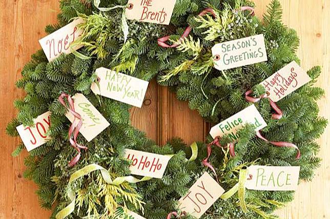 Christmas Wreath Dekorasi Wajib Buat Pintu Atau Dinding Untuk Memeriahkan Natal Di Rumah Furnizing Com Line Today