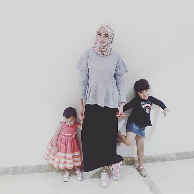 Ingat Rindu AFI? Kini Berhijab Dan Punya 2 Anak