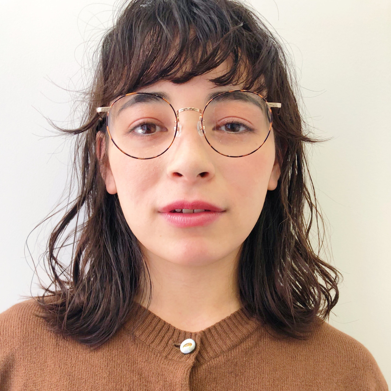 前髪が浮いてしまうなら可愛くアレンジしちゃおう