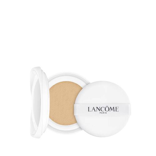 一拍水亮 不黏膩 一抹無瑕 會呼吸 遮瑕會呼吸： 創新「輕氧極光粉體」科技，能加倍反射光源， 靠光修飾瑕疵，打造輕盈、會呼吸的無瑕光澤！ 持妝不黏膩： 獨家「多孔透氣分子」有效吸收肌膚油光， 讓妝感全