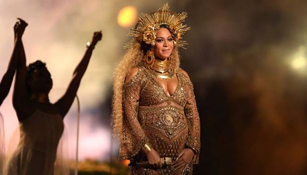  Beyonce Lahirkan Bayi Kembar, Nama Masih Rahasia 