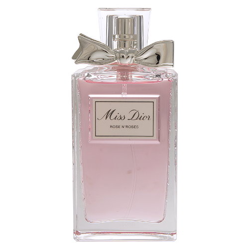 今年新出的漫舞玫瑰，我去櫃上試聞兩次完全迷戀上這個香味，有別於以往的甜蜜花香味，多增添了活潑清新的玫瑰香調，適合約會及日常出門，讓人想要靠近並且停留的無害香ʕ •ᴥ•ʔ雖然已經脫離學生，穿上瞬間還是年