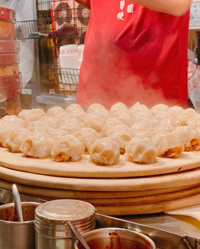 廟東夜市美食 清蒸蝦仁肉圓