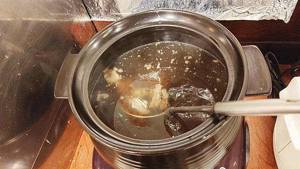 東來順羊肉爐 活蝦料理餐廳-只要450元就能吃到羊肉爐吃到飽火鍋！ＣＰ值爆高又好吃