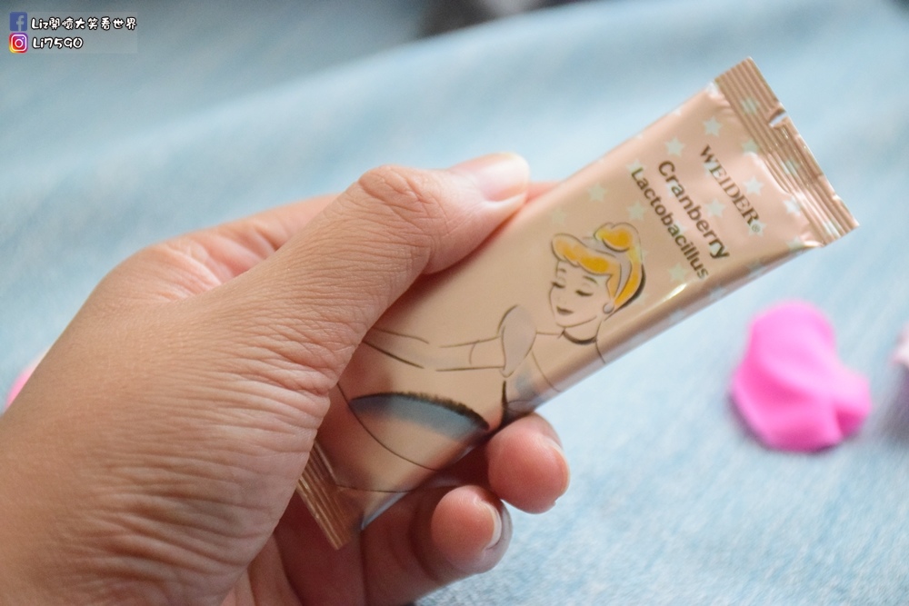 WEIDER威德 蔓越莓乳酸菌DSC_0063 (2)Liz開懷大笑看世界.JPG