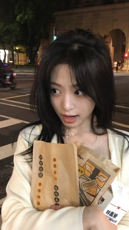 babymonster莉莉線上代購