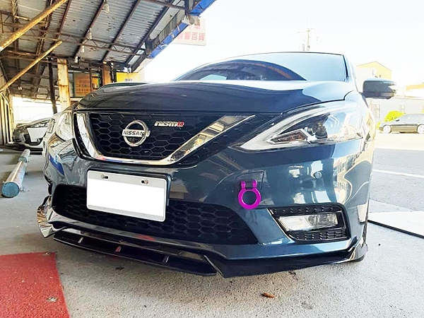 感謝車友來店實裝，完美貼合 與原廠設計幾乎專用型! Nissan 日產 SENTRA 仙草 非常合適