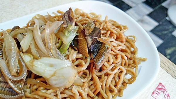 【台南美食】坤記鱔魚意麵-不輸給名店！價格比其它地方便宜１０元以上的內行人美食