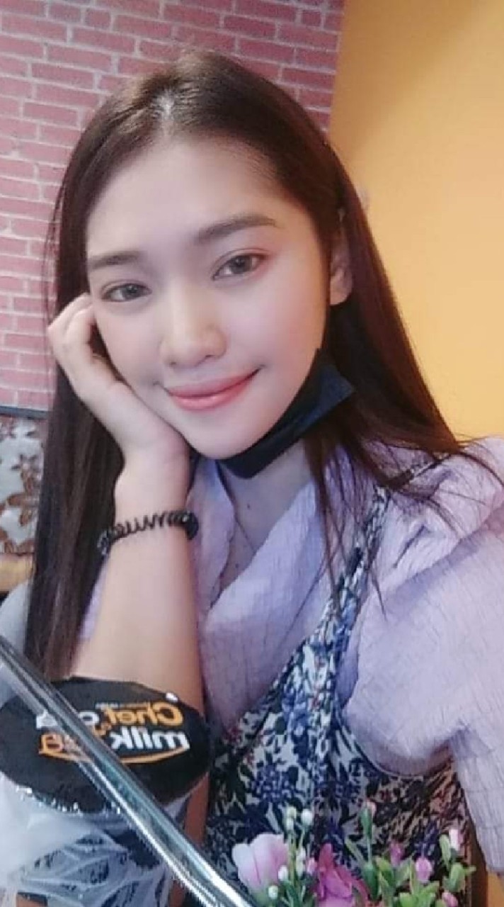 แพรว พราว