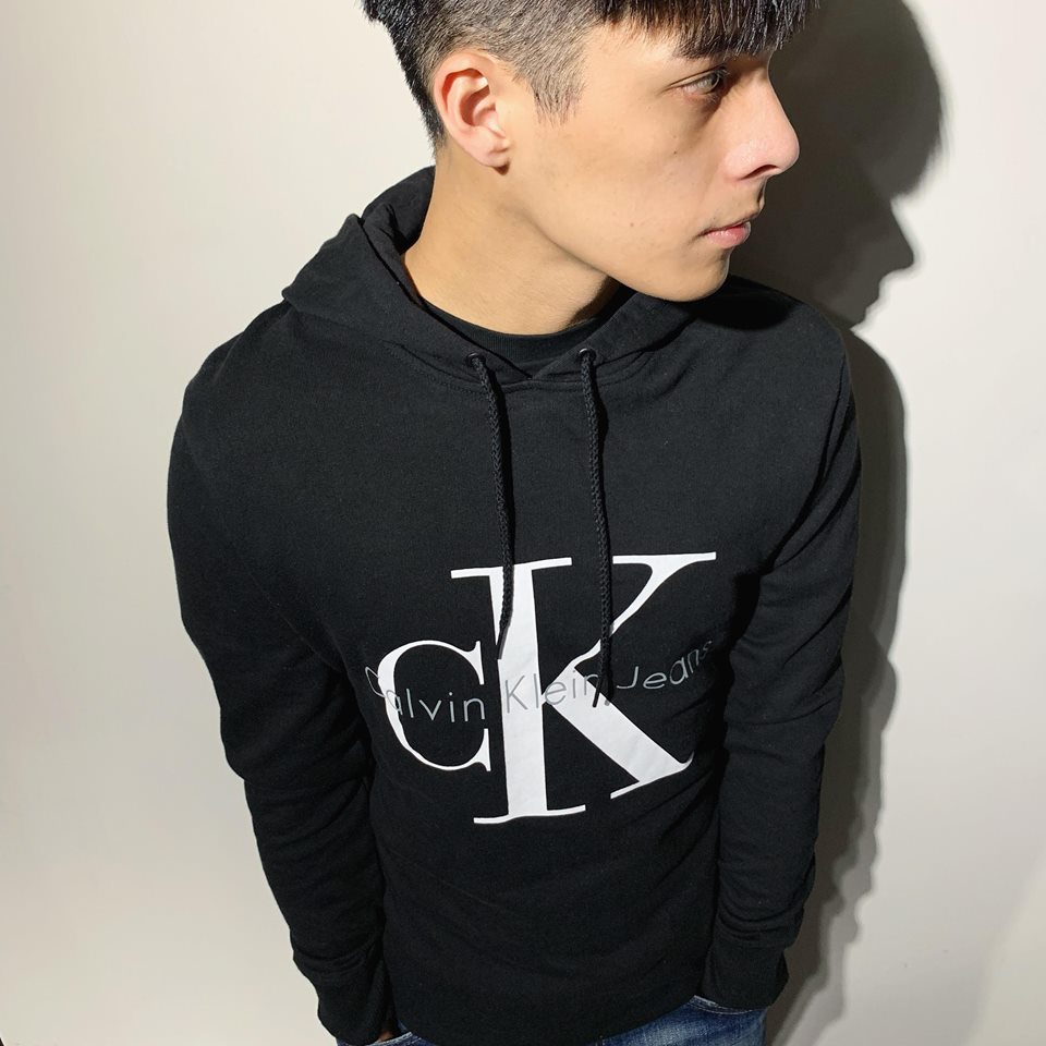 美國百分百【全新真品】Calvin Klein 帽T CK 長袖 連帽 上衣 經典 logo 黑色 S號 F820