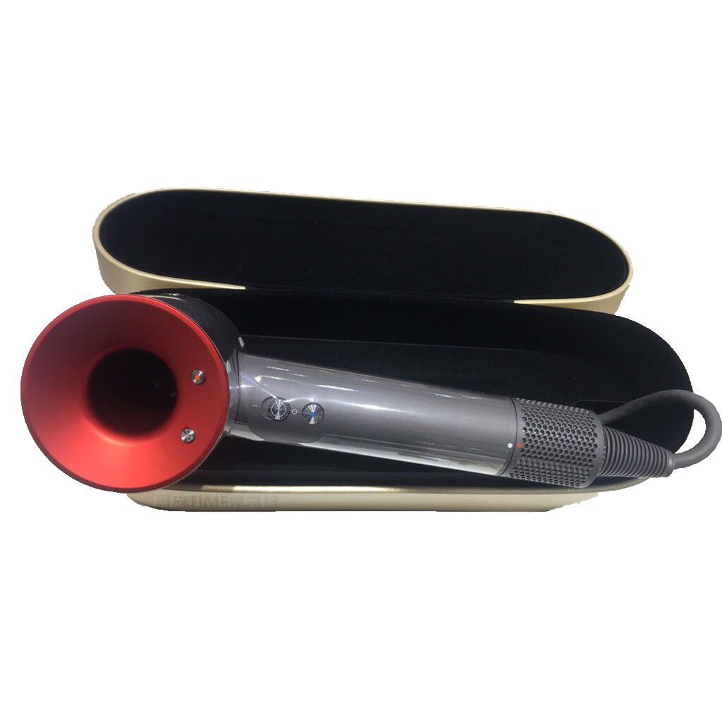 ▲配件：順髮吹嘴，造型集風吹嘴，捲髮烘罩，收納掛鉤，防滑墊，限量版收納盒▲ 電源：110V▲風量設置：3段式-高速風量, 中速風量, 低速風量▲溫度設置：4段式-100℃(快速吹乾)， 80℃(一般吹