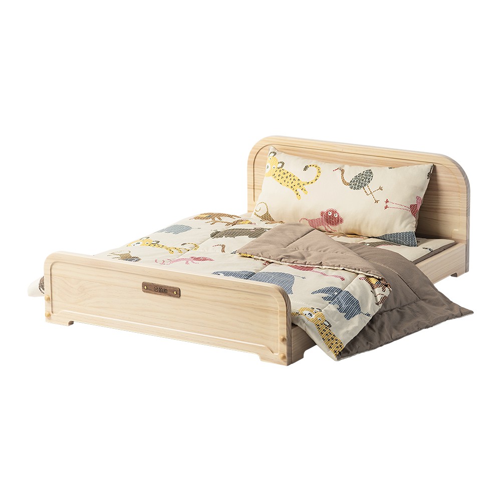 拍拍透過溫潤的木材，設計舒適的寵物木眠床，給毛孩專屬睡眠空間，輕鬆酣甜入夢，融入各種居家氛圍。《商品材質》・商品床體：松木・商品底板：實木合板・專用名牌：胡桃木《商品規格》・L床商品尺寸：L78.6 