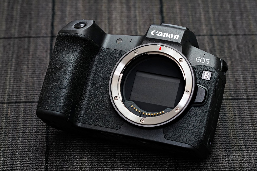 未上市搶先測！全幅無反 Canon EOS R 動手玩／實機操作體驗