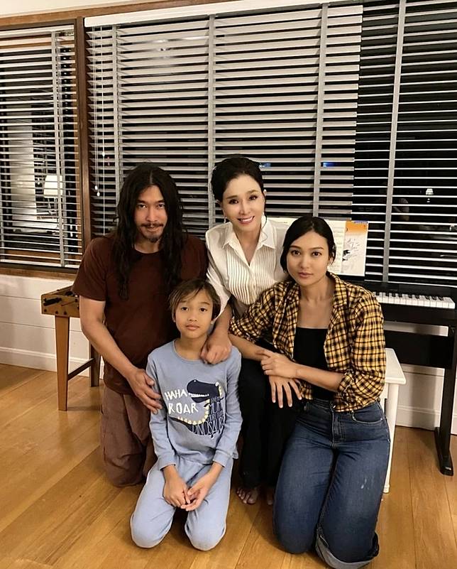 อาภัสรา หงสกุล เผยภาพล่าสุด หม่อมโจ้ ทิ้งชีวิตคุณชายไปใช้ชีวิตแบบเรียบง่าย | ThaiNews - ไทยนิวส์ออนไลน์ | LINE TODAY