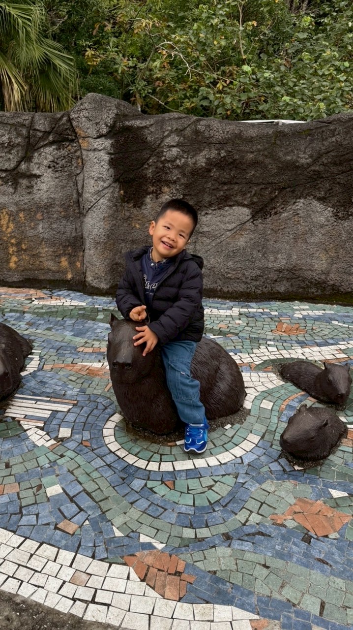 小育弘