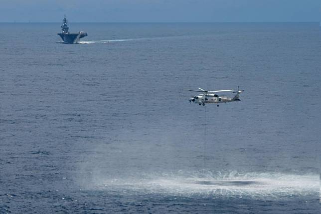 自衛隊潛艦首次前進南海軍演日媒 罕見的極秘訓練 意在牽制中國 風傳媒 Line Today