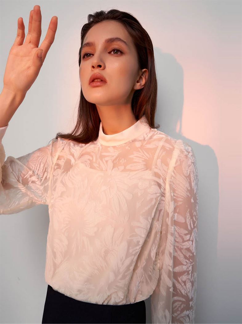 絨面燒花小立領上衣