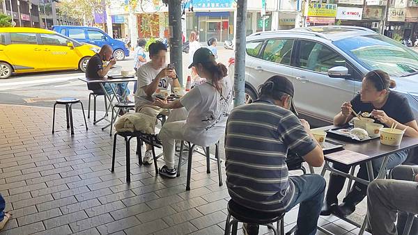 一甲子餐飲-祖師廟焢肉飯、刈包