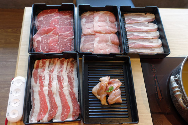 和牛涮日式鍋物放題台北忠孝東店(菜單價位、訂位、生日優惠、小孩收費)，聚餐或一個人都能享用的超值和牛三吃