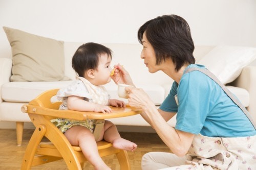 離乳食期の豆腐はいつから 離乳食初期 中期 後期で食べられるレシピご紹介