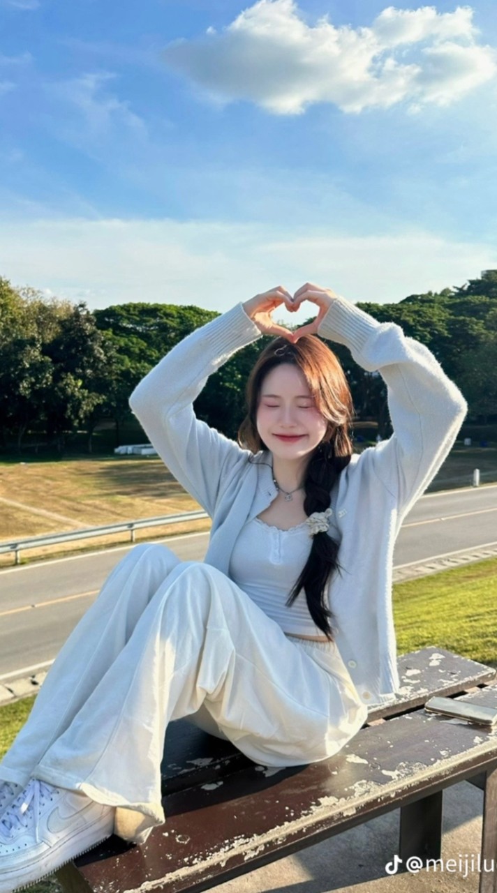 กลุ่มเเจก'กคลิป / รูป เเนวเท่เเพรวพราว by จัสมิน ซิน🌺.