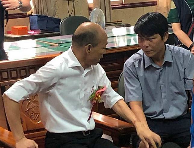怎麼辦...林佳新自爆和韓國瑜通話內容