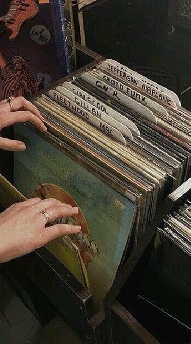 คุณเคยส่งเพลงจีบใครไหม