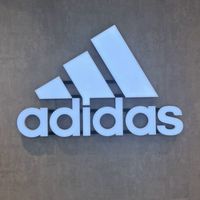 ADIDAS THAPRA