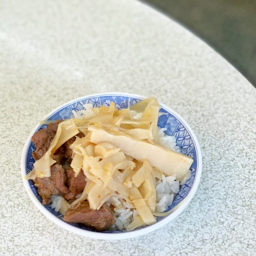 廟東夜市美食 古客蒜肉飯