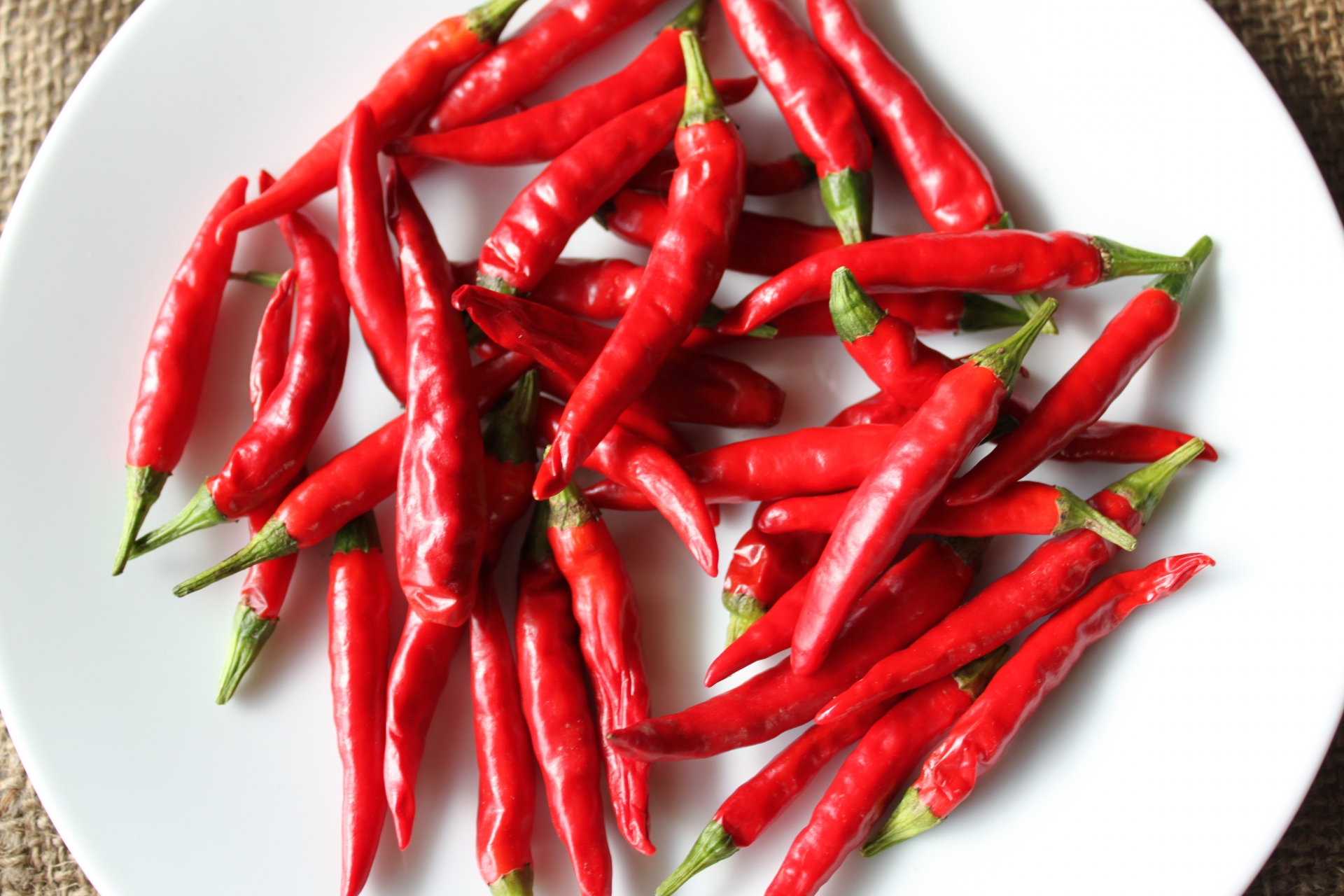 火のエネルギーで 気 を高める 赤くて辛い食材はパワーの源 Charmmy