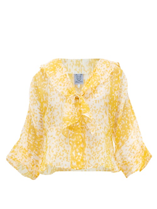 Thierry Colson - Thierry Colson looks to men's tailoring and the elegance of Elizabethan dress to in