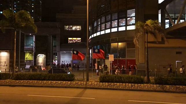 圖／翻攝自香港人連儂牆臉書