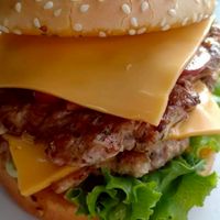 สั่งแฮมเบอร์เกอร์ ร้านบาร์เร่อเกอร์