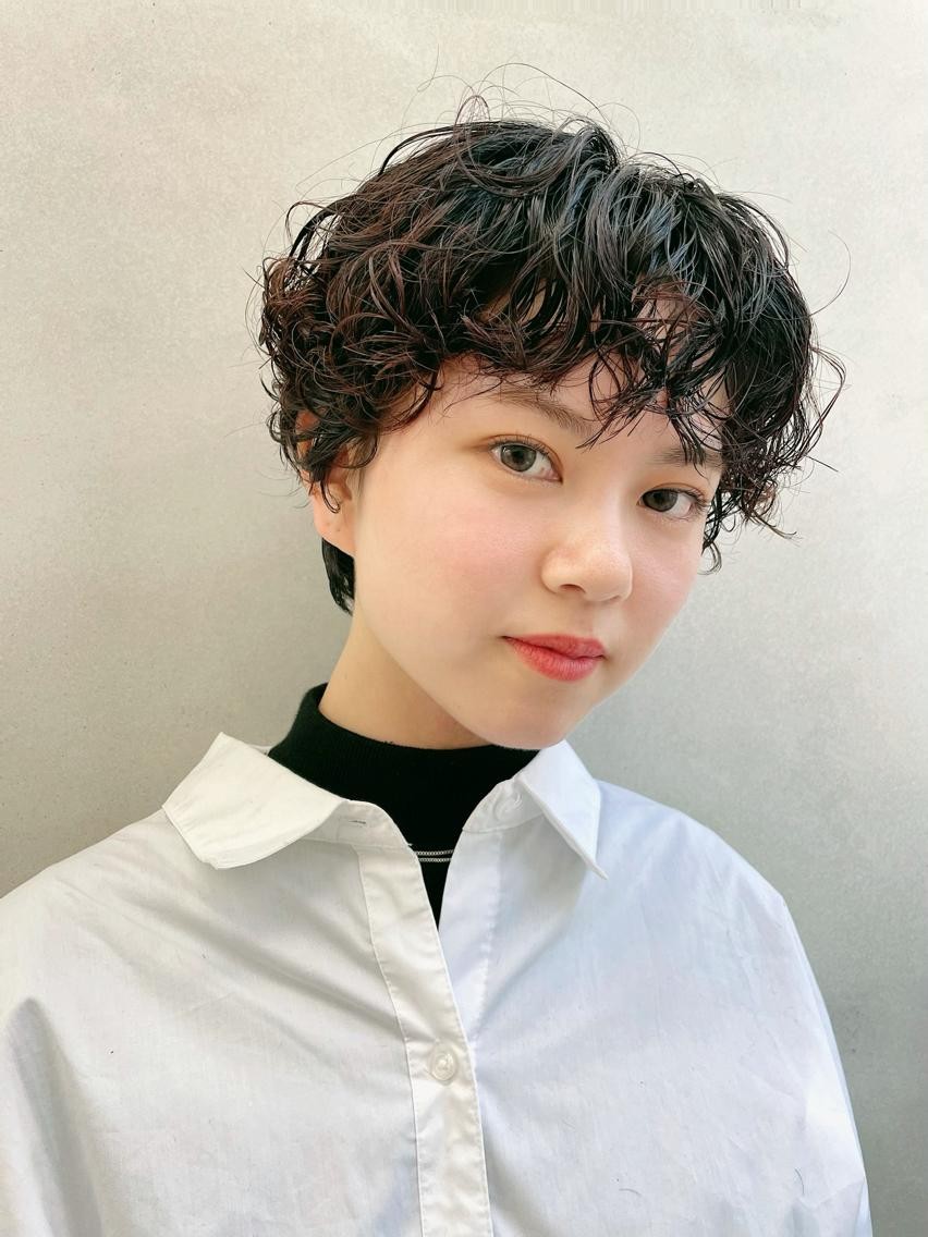 ソバージュが再ブーム ネオソバージュの魅力と人気スタイル9選をご紹介 C Channel