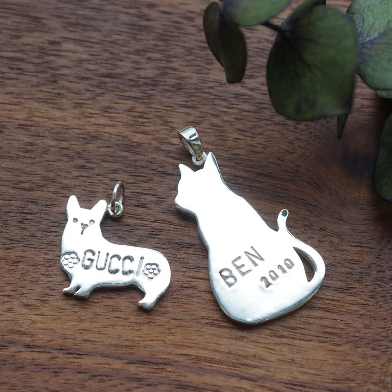 加入自己的創意，放膽地去做吧！ 為自己或是心愛的人打造一顆**獨一無二**的戒指，給這些朋友一個最特別的問候。 手作課程熱烈招生中，歡迎**提前預約**，親自完成一個專屬銀飾品！