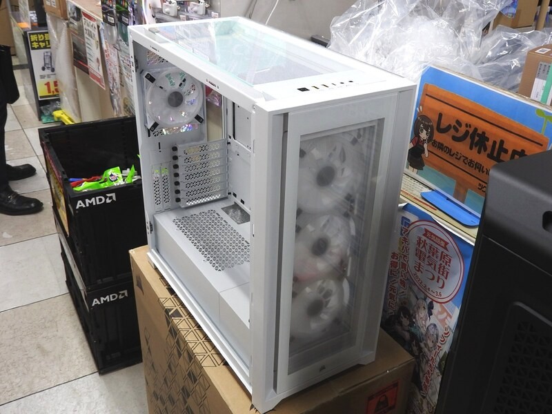 白さが増したcorsairのpcケース Icue 5000x アスキー